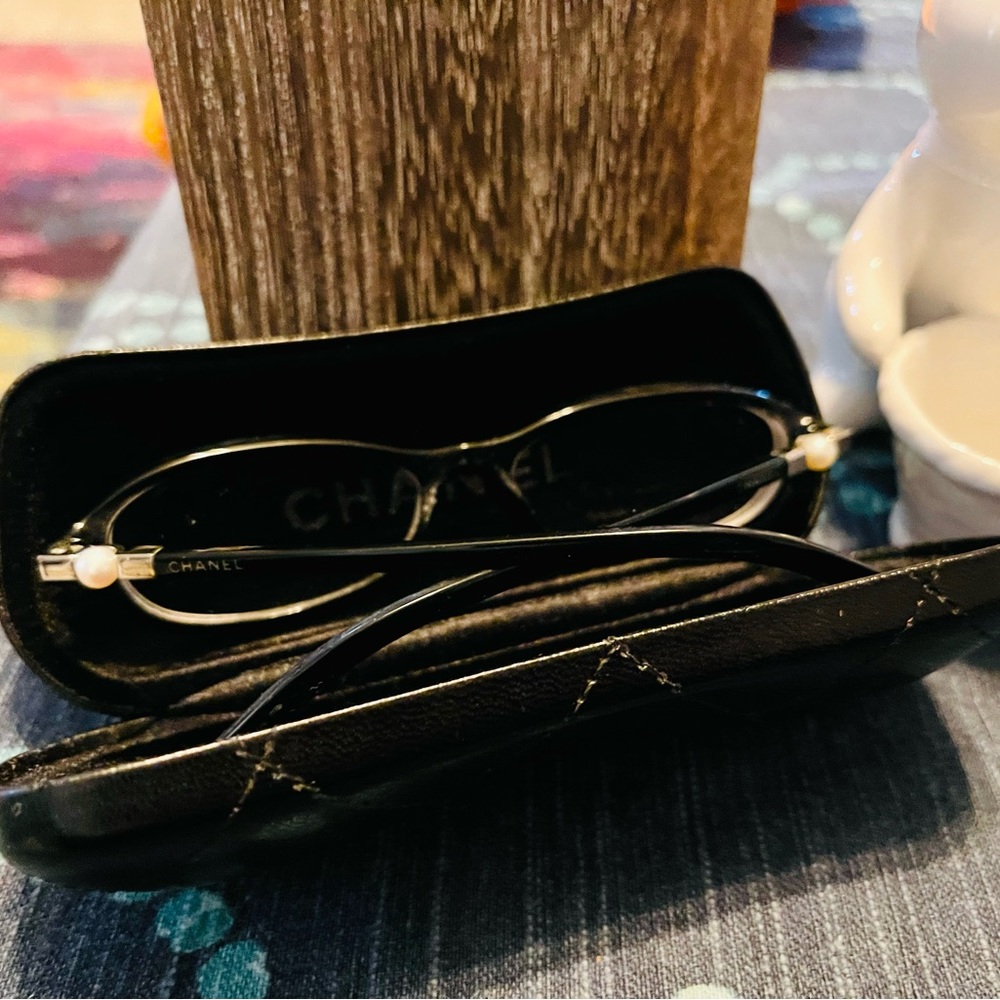 Adorable glasses frames - Picture 3 of 7